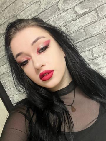 Полина